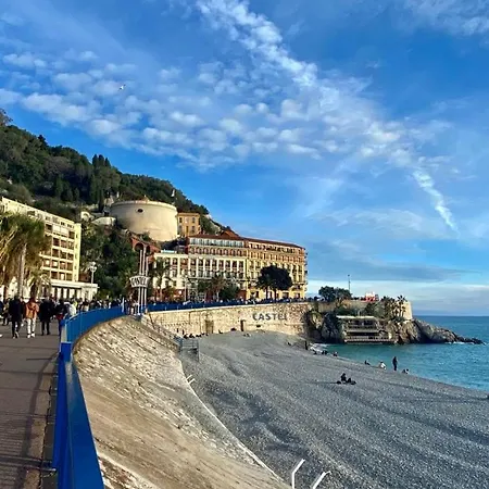 アパート Superbe 2 Pieces Contemporain Au Coeur De ニース